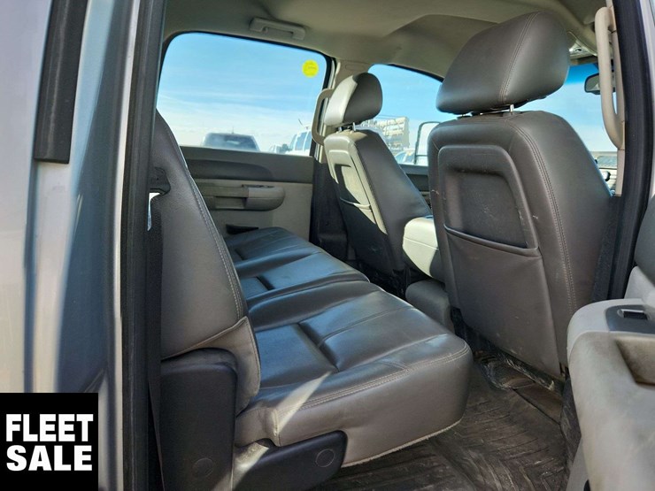 2014-gmc-sierra-3500hd-image-17