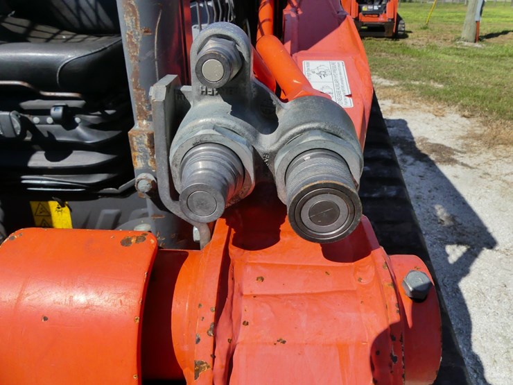 kubota-svl97-2-image-10