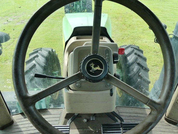 john-deere-8245r-image-16