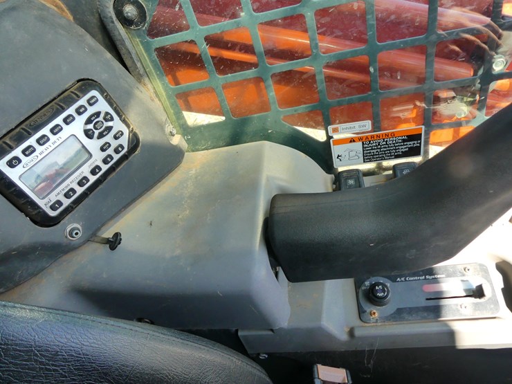 kubota-svl75-2-image-16