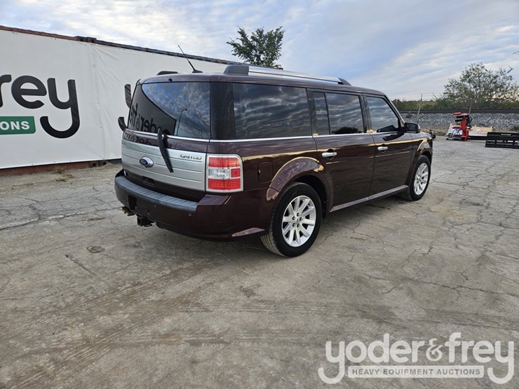 2010-ford-flex-image-6