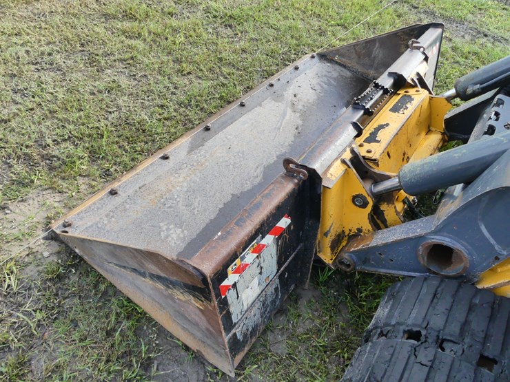 deere-333g-image-10