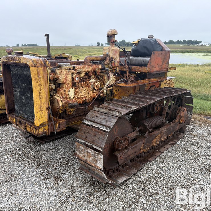 CATERPILLAR D4