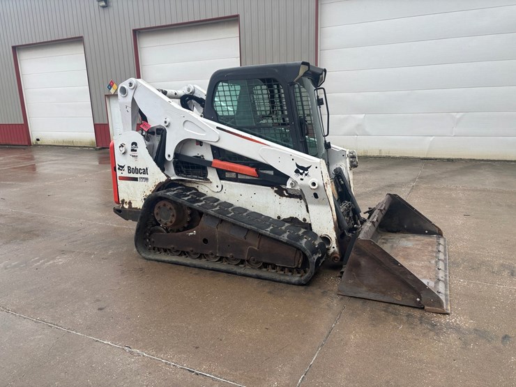2015-bobcat-t770-image-5