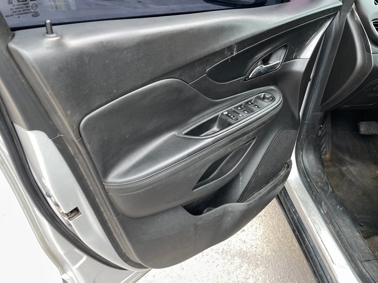 2017-buick-encore-image-25