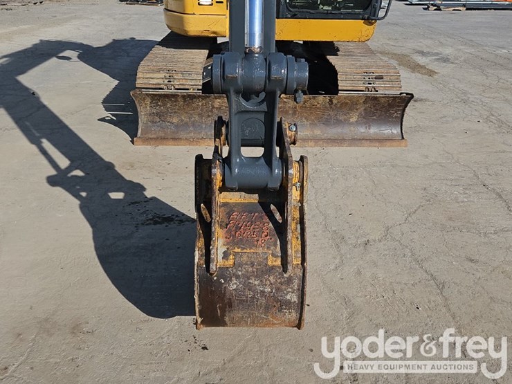 2017-deere-75g-image-23