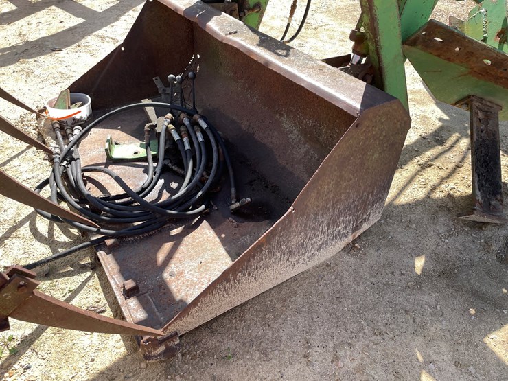 john-deere-148-image-31
