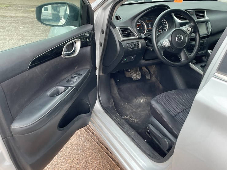 #2766-•-2019-nissan-sentra-(title-in-delay)-image-42
