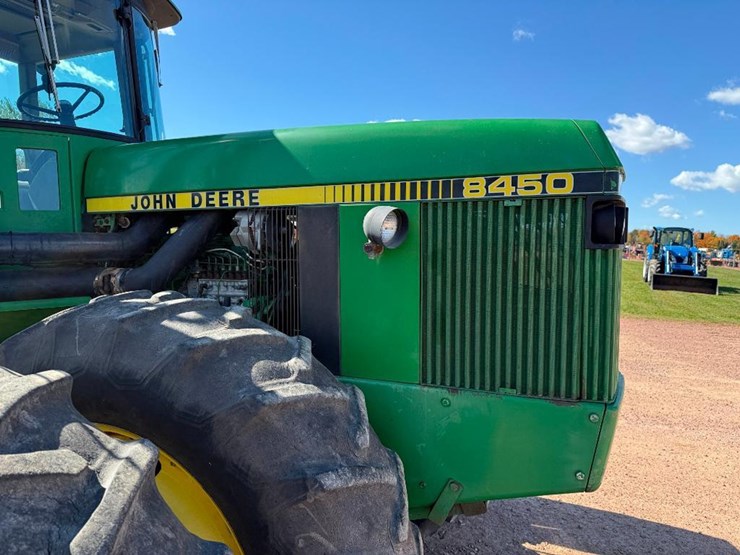 john-deere-8450-image-28