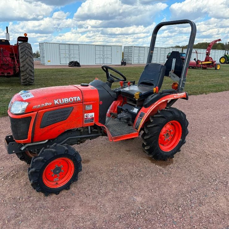 KUBOTA B2320