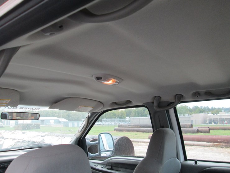 2004-ford-f350-image-25