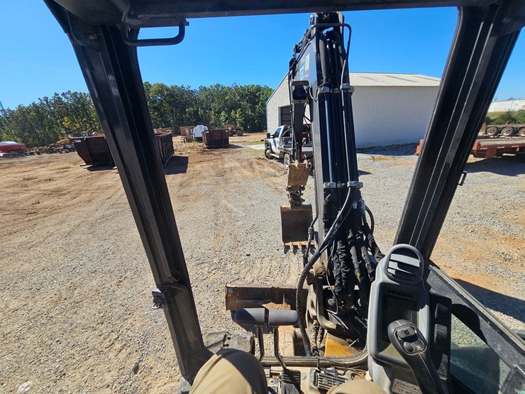 deere-60g-image-41
