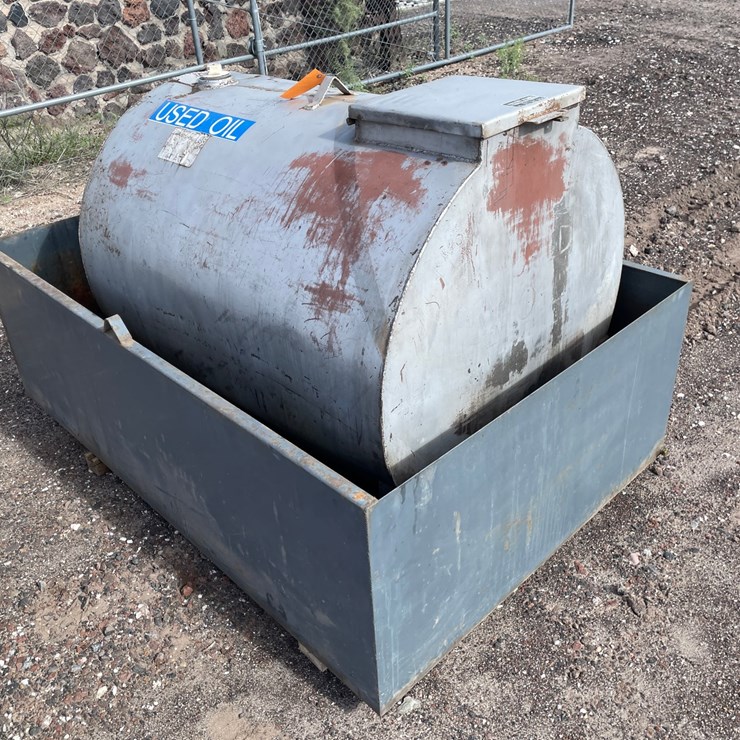 #4664 • Oil Tank in Containment Bin