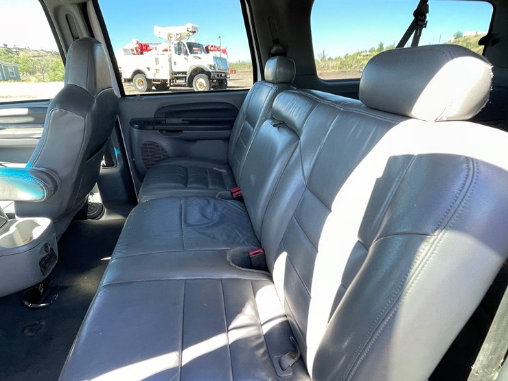 2003-ford-excursion-image-19