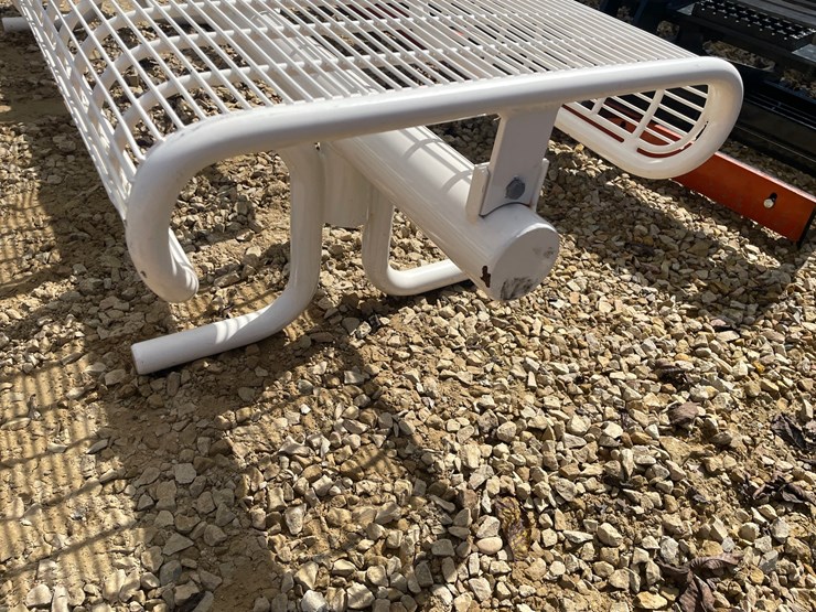 #3013-•-metal-bench-image-8