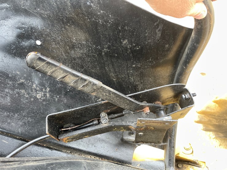 deere-440b-image-65