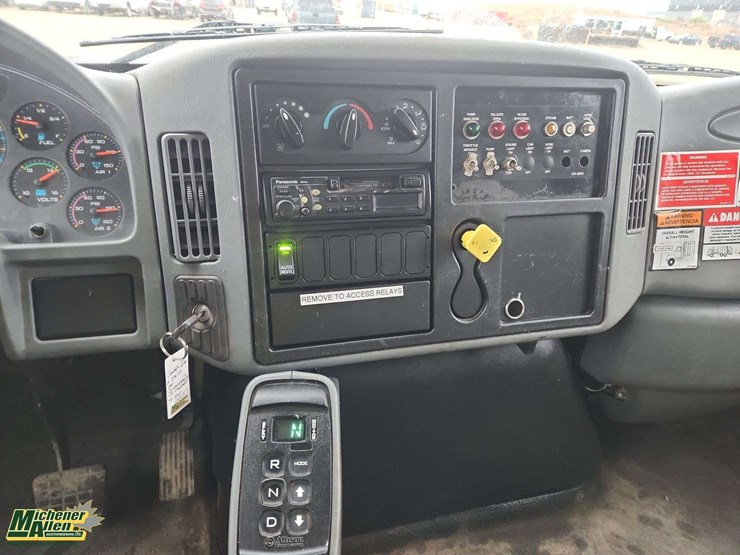 2007-international-workstar-7400-image-44