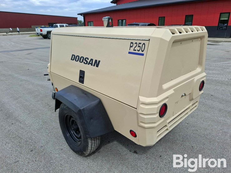 2012-doosan-p250wjd-image-7