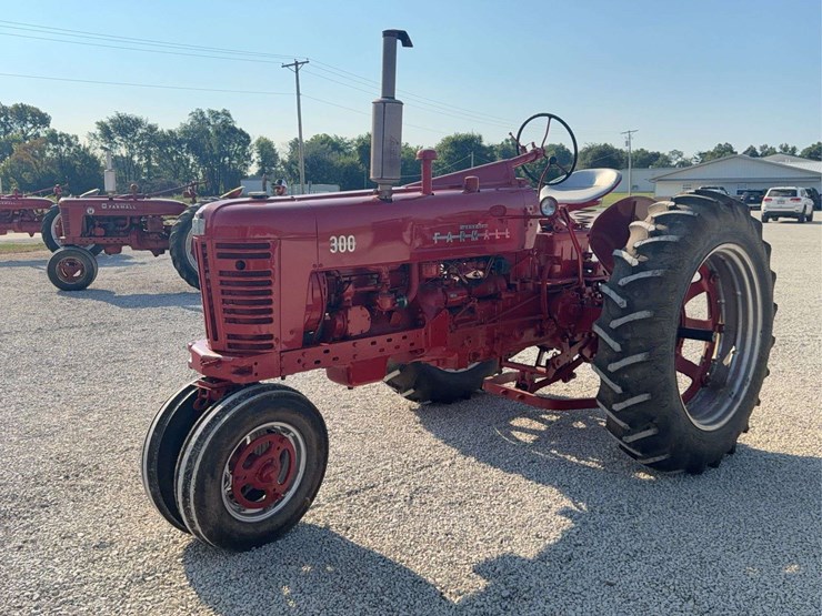 farmall-300-image-7