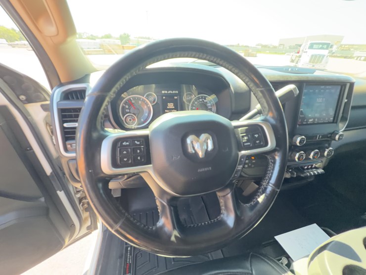 2019-dodge-2500-image-22