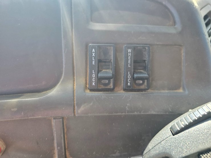 2001-sterling-l8500-image-68