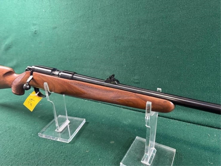 kimber-mdl.82-22lr-rifle-image-9