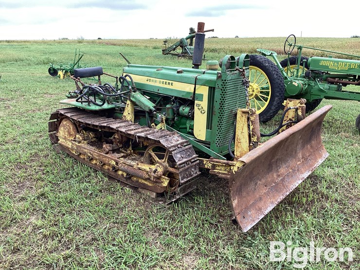 1958-john-deere-420-image-3