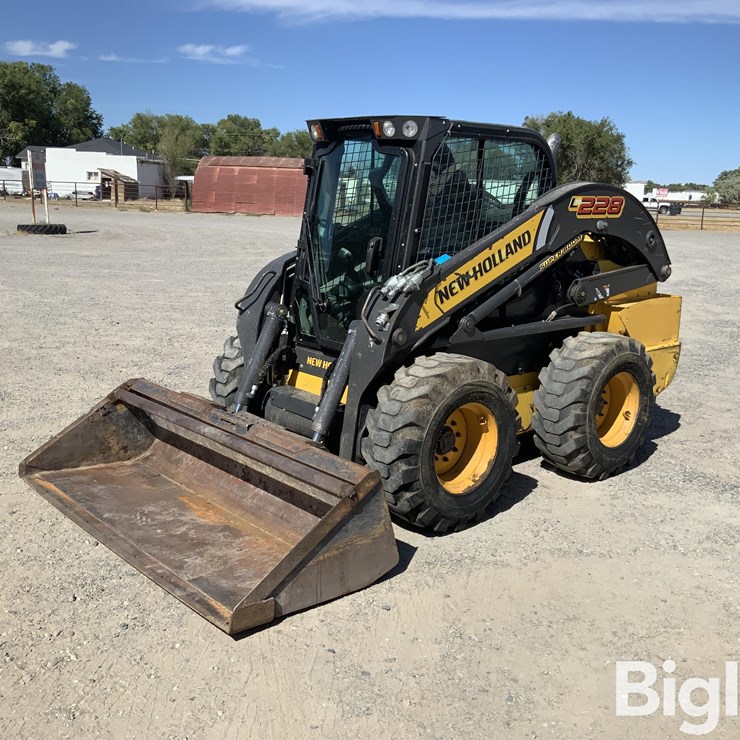 2020 NEW HOLLAND L228