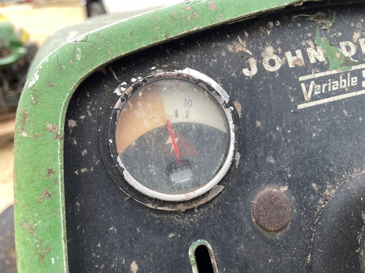 john-deere-110-image-11