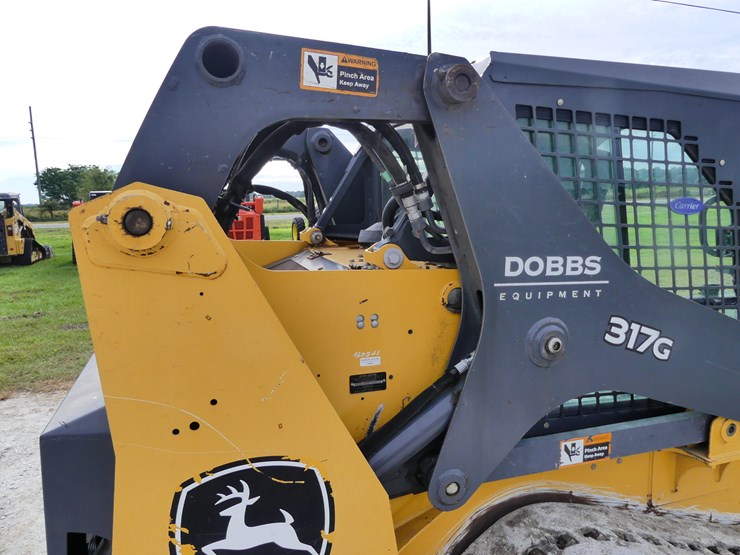 deere-317g-image-7