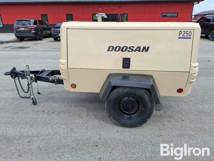 2012-doosan-p250wjd-image-8