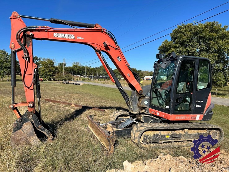2019-kubota-kx080-image-1