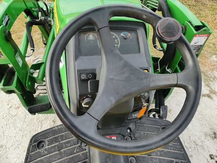 john-deere-1025r-image-25
