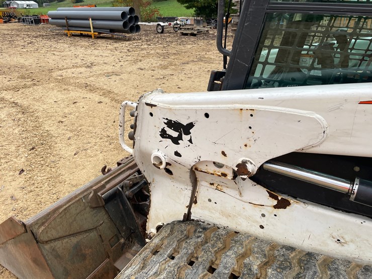 2015-bobcat-t550-image-21