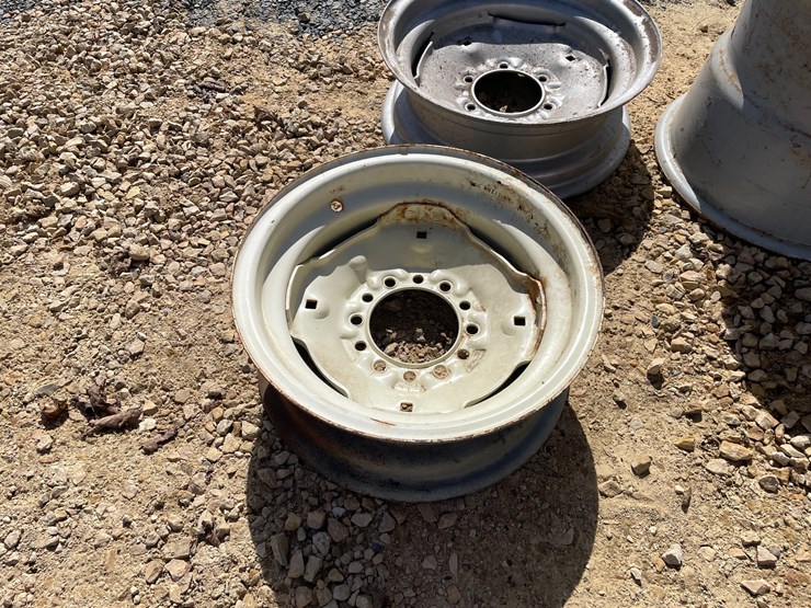 #3025-•-misc.-implement-rims-and-truck-spacer-rings-image-18