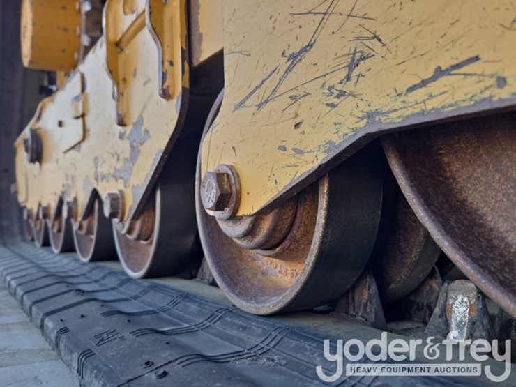 2019-caterpillar-299d2-image-16