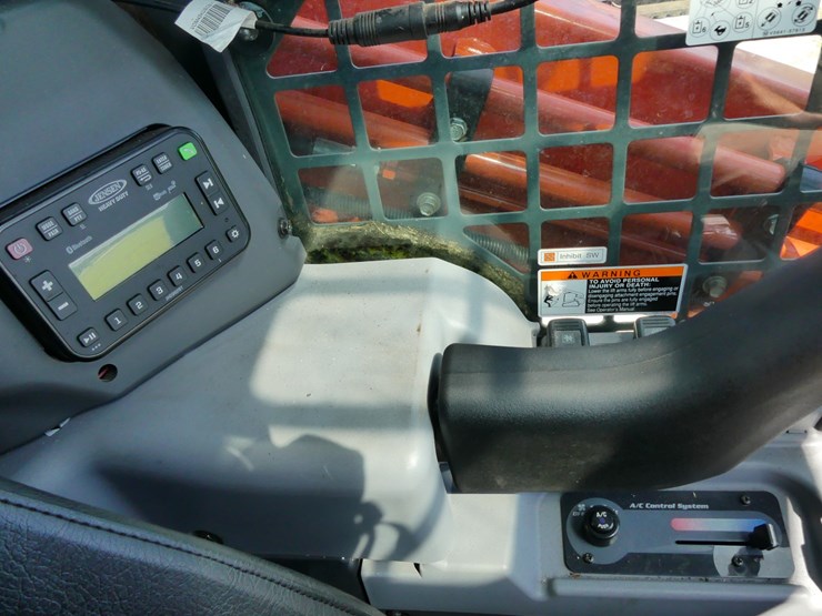 kubota-svl97-2-image-15