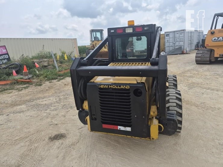 new-holland-lx885-image-7