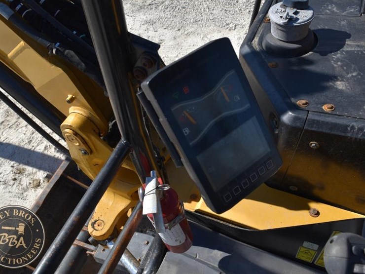 2021-caterpillar-306cr-image-60
