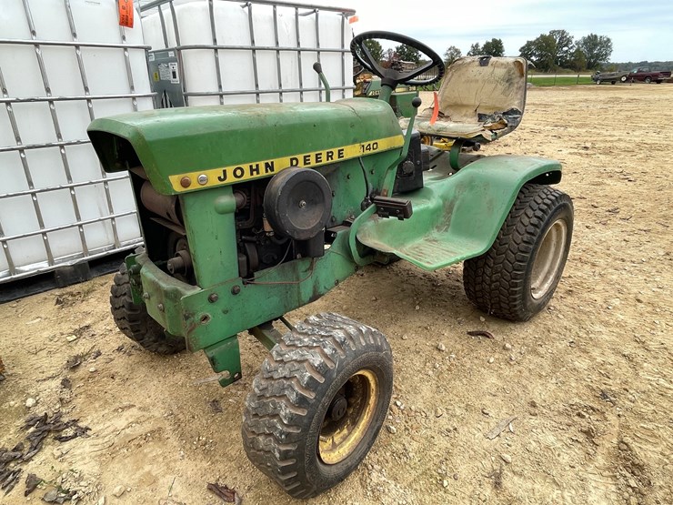 john-deere-140-image-4