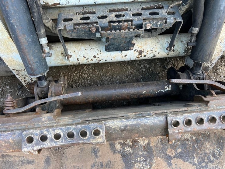2016-bobcat-t550-image-12