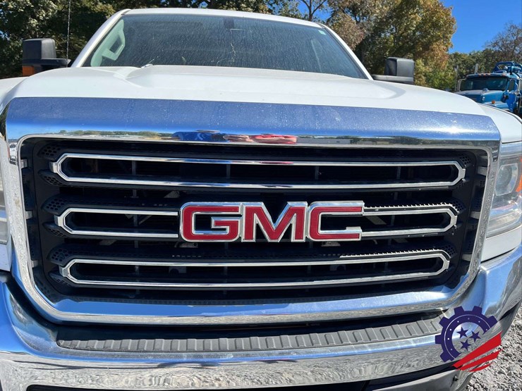 2016-gmc-sierra-2500hd-image-12