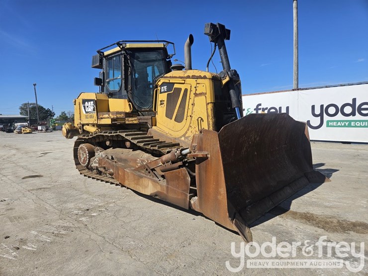 2010-caterpillar-d7e-image-8