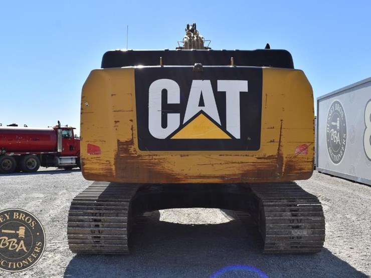 2018-caterpillar-326fl-image-7