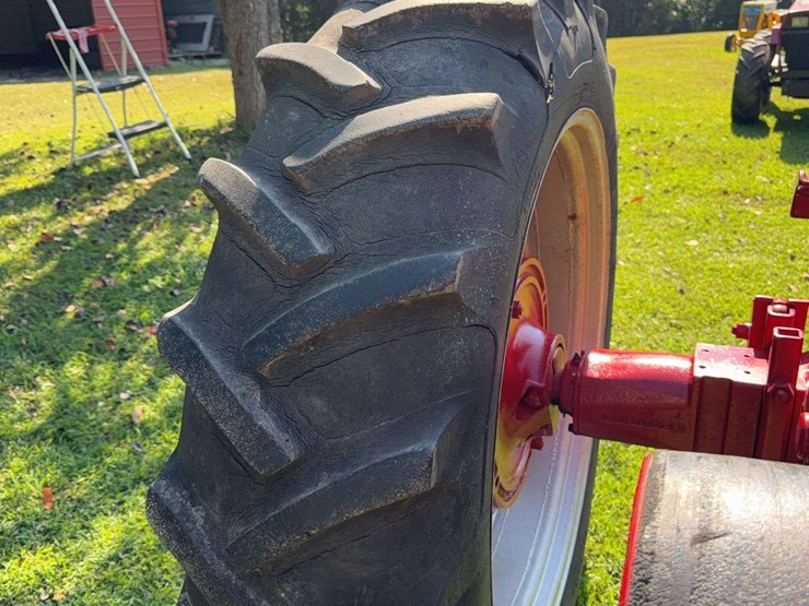 1953-farmall-super-m-image-18