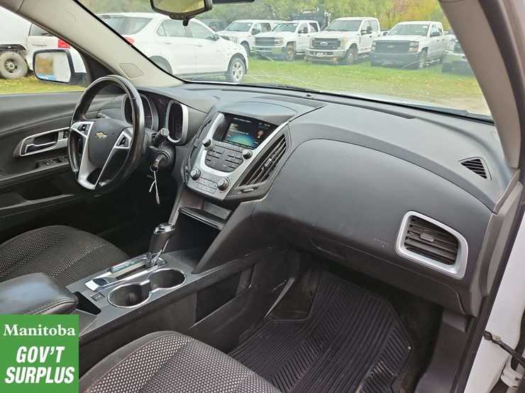 2017-chevrolet-equinox-image-31