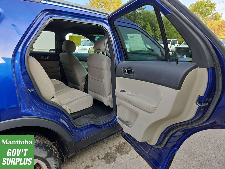 2013-ford-explorer-image-29