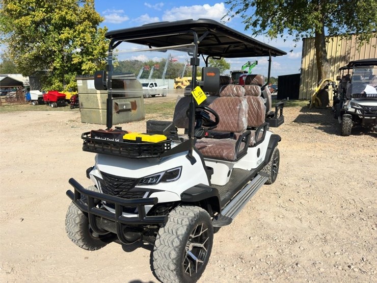 new-6-seater-electric-golf-cart-image-1