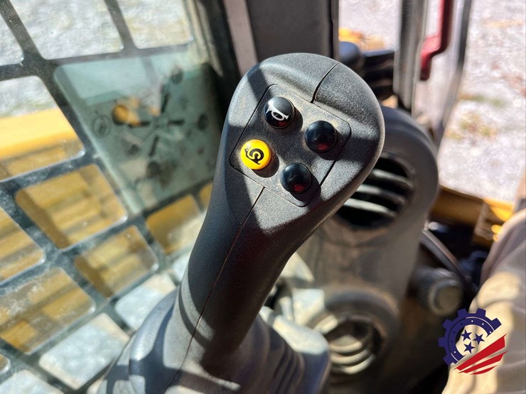caterpillar-299d3-xe-image-56