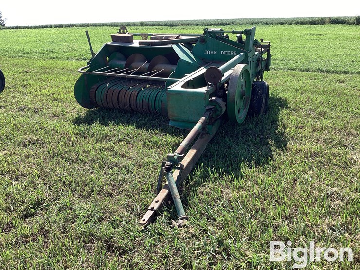 john-deere-14t-image-1